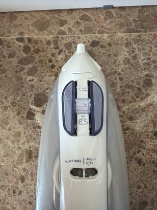 Plancha Philips Azur 2400W SteamGlide seda delicad