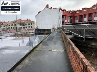Edificio en venta en Rosal (O)