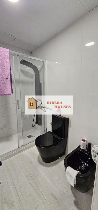 Piso en venta en Monserrat