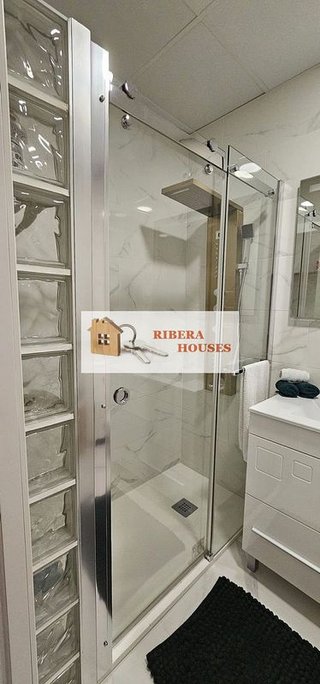Piso en venta en Monserrat