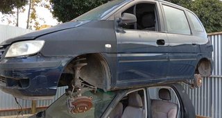 Hyundai capot matrix (fc) 1.6 gls 252476