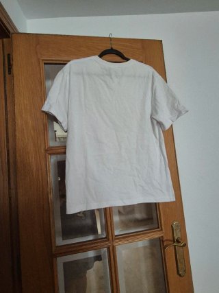 Camiseta blanca Zara M por 7 euros