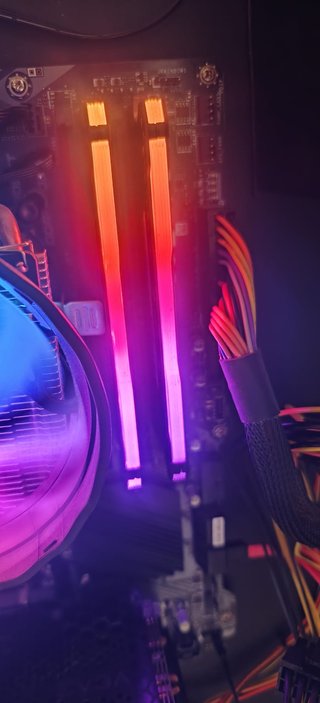 Corsair Vengeance RGB Pro 32GB (2x16GB) DDR4 3200M