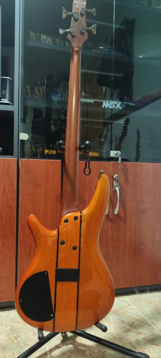 Bajo Ibanez SR700 AM
