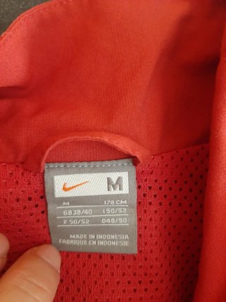Sudadera Nike AAC Talla M Roja