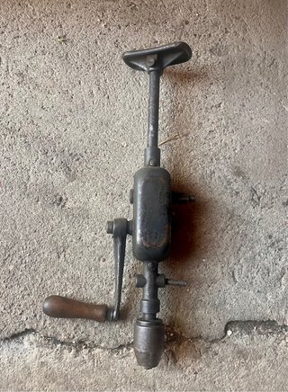 Taladro manual principios siglo xx