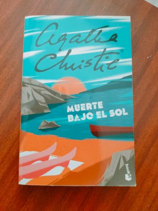Muerte bajo el sol
