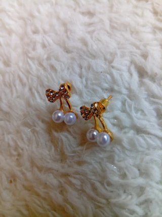 Pendientes de cereza con lazo y perlas