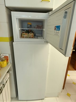 Nevera candy blanca Medidas 54 x 160