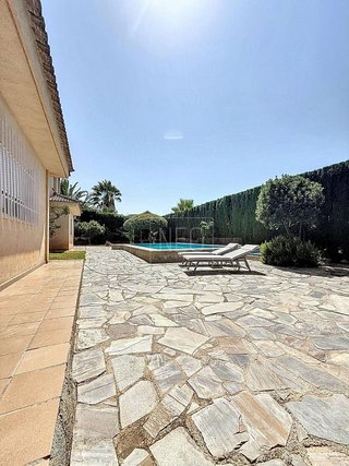Chalet en venta en Padul