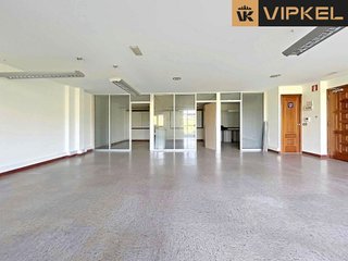 Local comercial en alquiler en Os Mallos - San Cristóbal en Coruña (A)