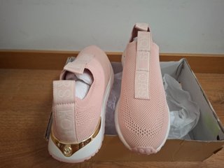 Zapatillas Michael Kors Rosa y Doradas