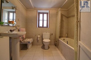 Casa adosada en venta en Cabezón de la Sal