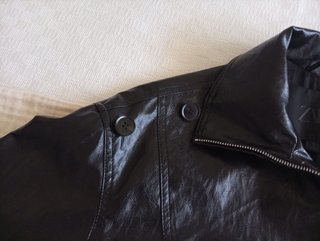 Chaqueta efecto piel Zara Collection
