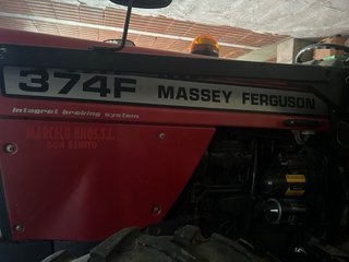 Tractor Massey Ferguson 374F + aperos