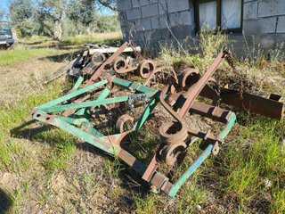 Tractor Massey Ferguson 374F + aperos