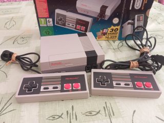 Nintendo NES Classic Mini Console