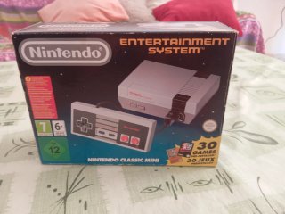 Nintendo NES Classic Mini Console