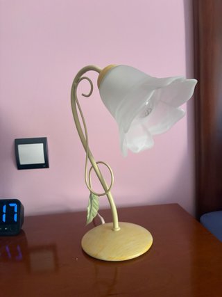Lámparas de techo y mesa floral