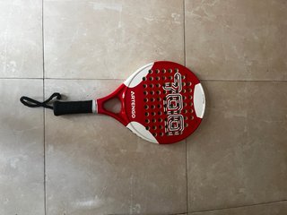 Pala de pádel ARTENGO roja