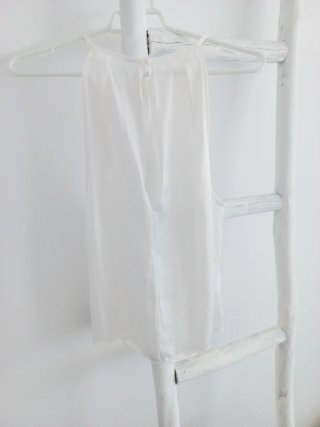 Blusa satén blanca