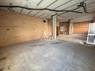 Local comercial en venta en El Carmen - La Barrera en Lucena