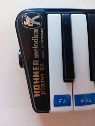 Hohner Melódica Piano 32 Made in Germany vintage