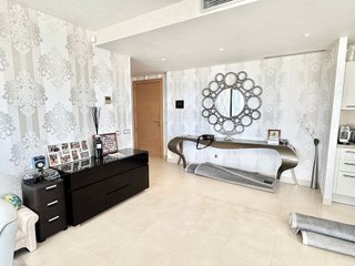 Ático en venta en Alto de los Monteros en Marbella