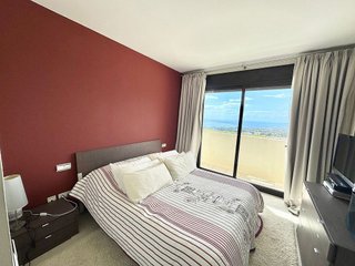Ático en venta en Alto de los Monteros en Marbella
