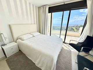 Ático en venta en Alto de los Monteros en Marbella