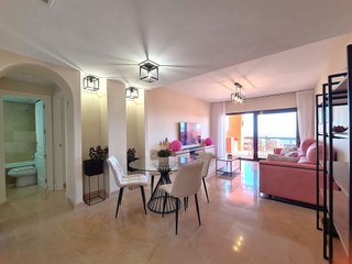 Piso en venta en Puerto de la Duquesa en Manilva