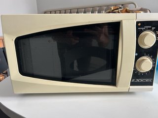 Microondas Jocel Blanco