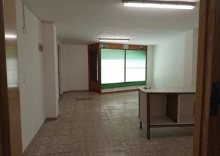Local comercial en venta en Caudete