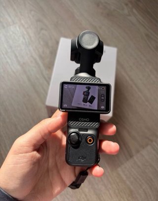 DJI Osmo Pocket 3 Creator Combo