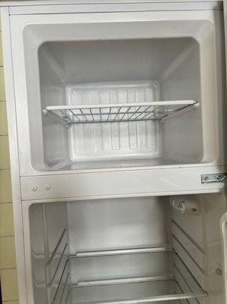 Frigorífico SVAN +Lavadora Hoover 7kg +Cocina gas