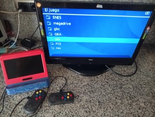 Consola Retro Portátil + 2 Mandos + TV