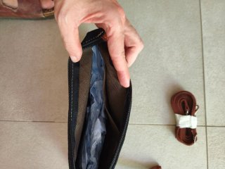 Bolso Antelina y Cuero con Inicial P