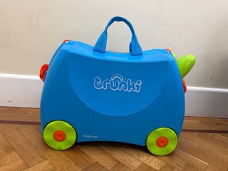 Maleta infantil Trunki azul y verde