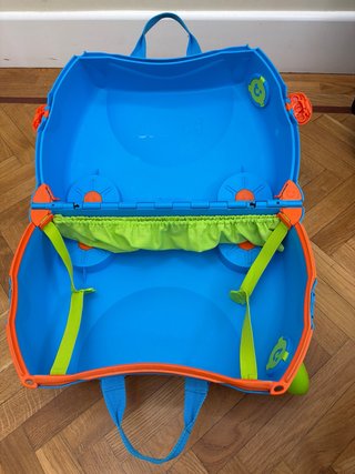 Maleta infantil Trunki azul y verde