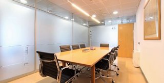 Oficina en alquiler en Eixample Nord – La Devesa en Girona