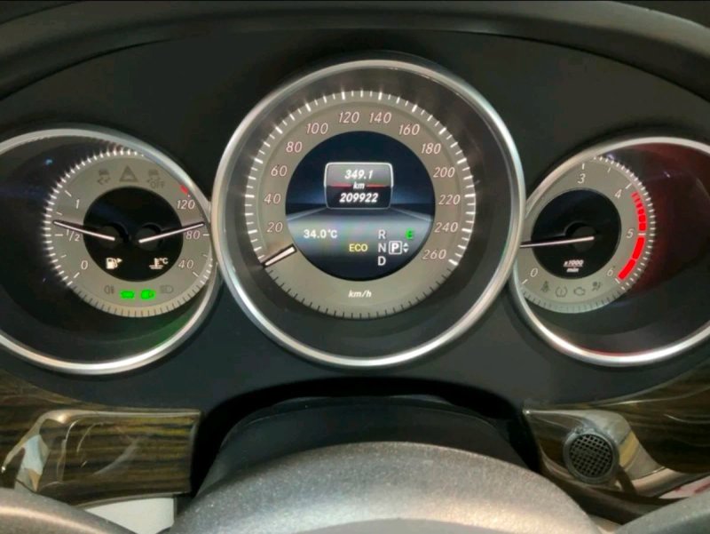 Mercedes-Benz CLS 2016, foto 6