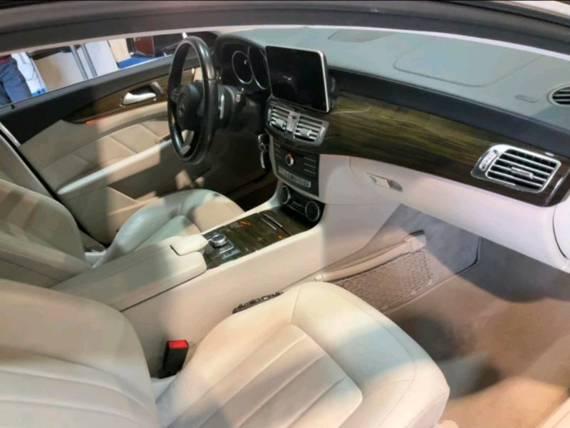 Mercedes-Benz CLS 2016, foto 8