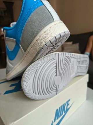 Sneakers Nike Jordan Skyline Low Taglia 40