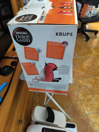 Macchina da caffè Dolce Gusto rossa