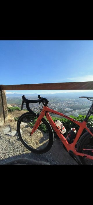 Bicicleta de carretera BH Fusion Carbono