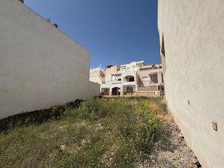 Terreno en venta en Carboneras