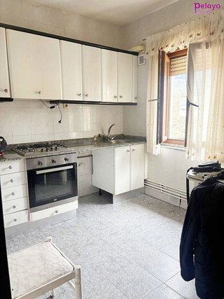 Piso en venta en Corrales de Buelna (Los)
