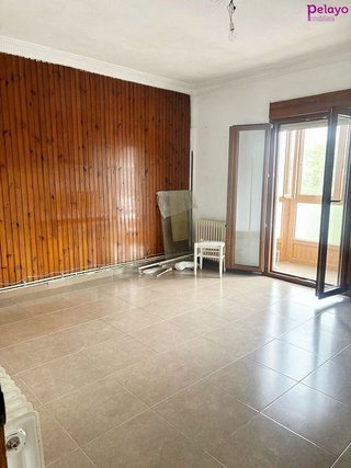 Piso en venta en Corrales de Buelna (Los)