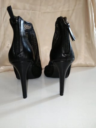 Tacones abiertos malla negro T40