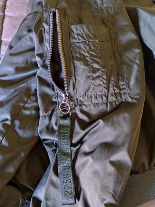 Chaqueta Bomber Bershka Verde Talla S